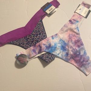 💜 Bundle of 2pairs Women’s No Boundaries  V-Thong Panties